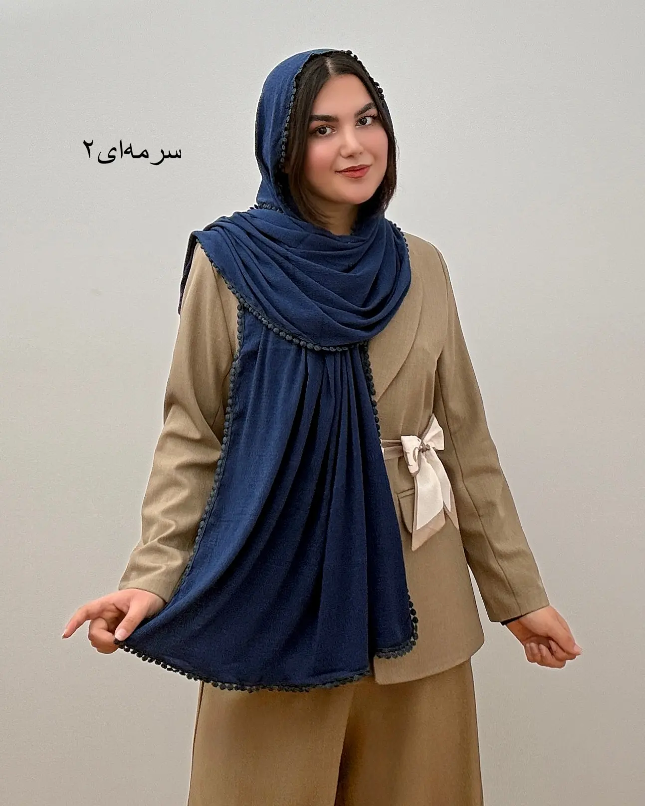 شال دخترانه و زنانه نخی مدل دور عدسی